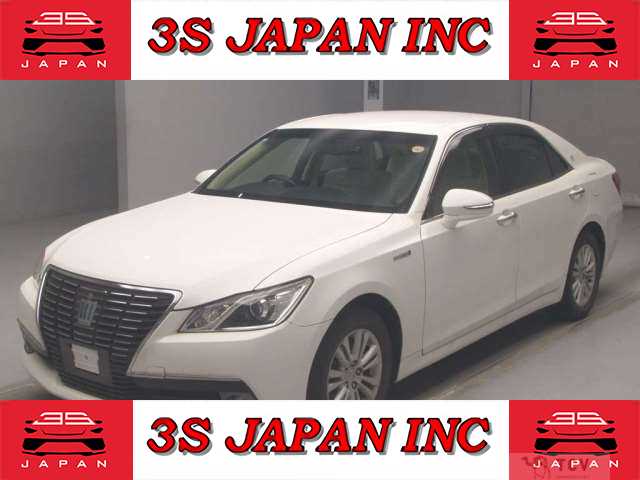 2014 Toyota Crown Hybrid