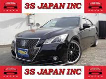 2013 Toyota Crown Hybrid