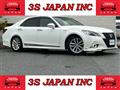 2013 Toyota Crown Hybrid