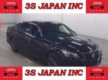 2015 Toyota Crown Hybrid