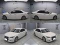 2013 Toyota Crown Hybrid