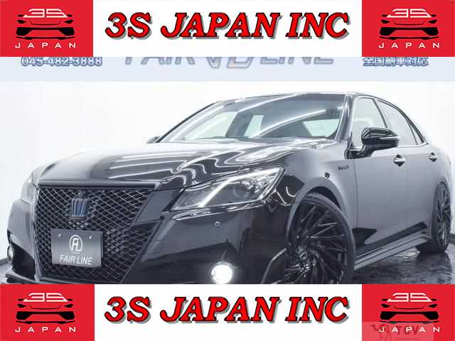 2013 Toyota Crown Hybrid