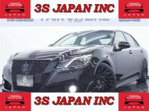 2013 Toyota Crown Hybrid