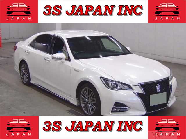 2015 Toyota Crown Hybrid