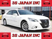 2013 Toyota Crown Hybrid