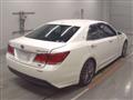 2014 Toyota Crown Hybrid