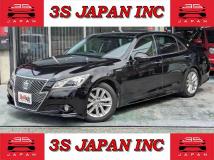 2013 Toyota Crown Hybrid