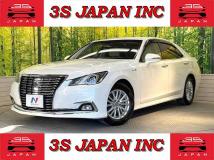 2017 Toyota Crown Hybrid