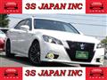 2014 Toyota Crown Hybrid