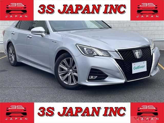 2016 Toyota Crown Hybrid