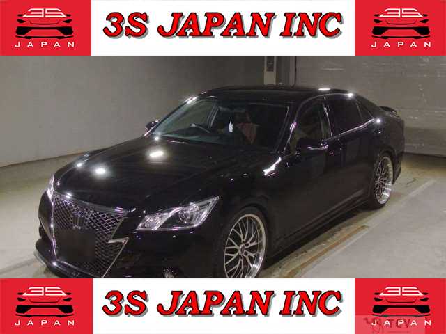 2013 Toyota Crown Hybrid