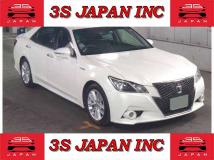 2015 Toyota Crown Hybrid