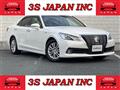 2013 Toyota Crown Hybrid