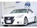 2013 Toyota Crown Hybrid