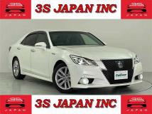 2015 Toyota Crown Hybrid