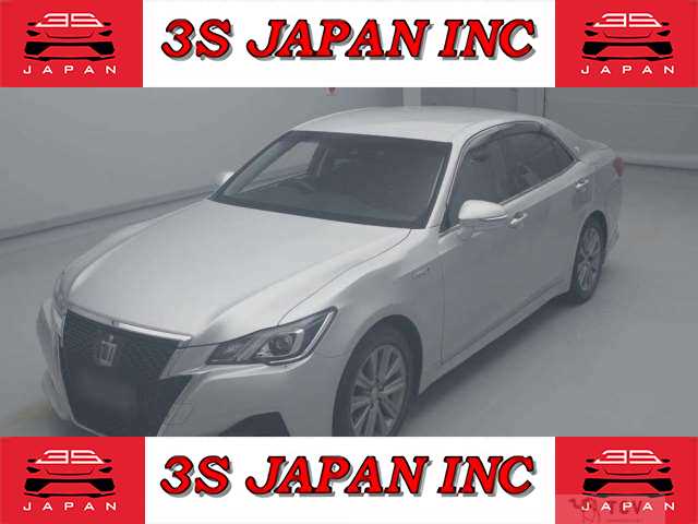 2016 Toyota Crown Hybrid