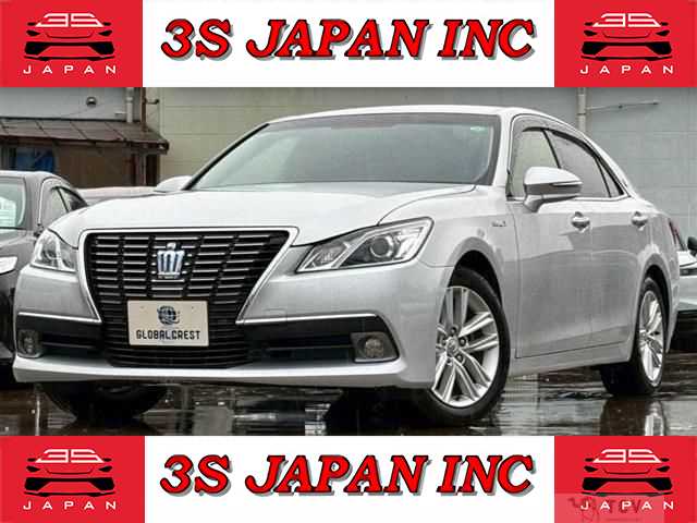 2014 Toyota Crown Hybrid