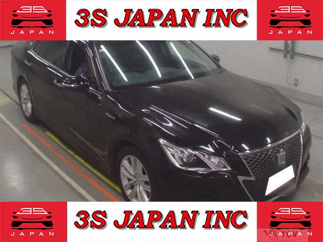 2014 Toyota Crown Hybrid