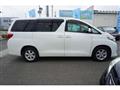 2013 Toyota Alphard
