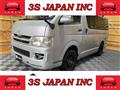 2009 Toyota Hiace