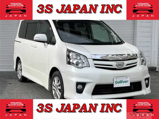 2013 Toyota Noah
