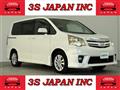 2010 Toyota Noah