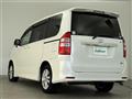 2010 Toyota Noah