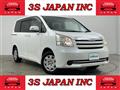 2007 Toyota Noah