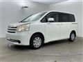 2007 Toyota Noah