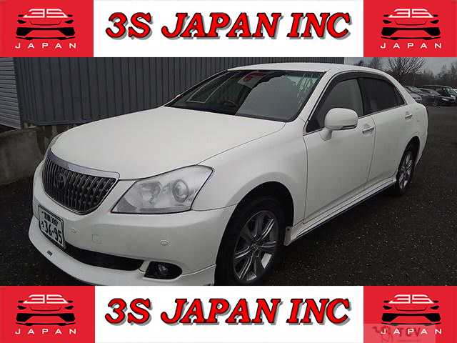 2013 Toyota Crown Majesta