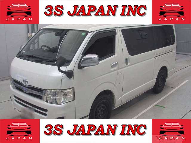 2013 Toyota Regiusace Van