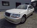 2000 Toyota Crown Majesta