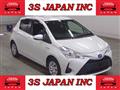 2017 Toyota Vitz