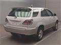 2001 Toyota Harrier