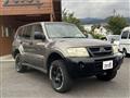 2004 Mitsubishi Pajero