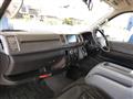 2006 Toyota Hiace