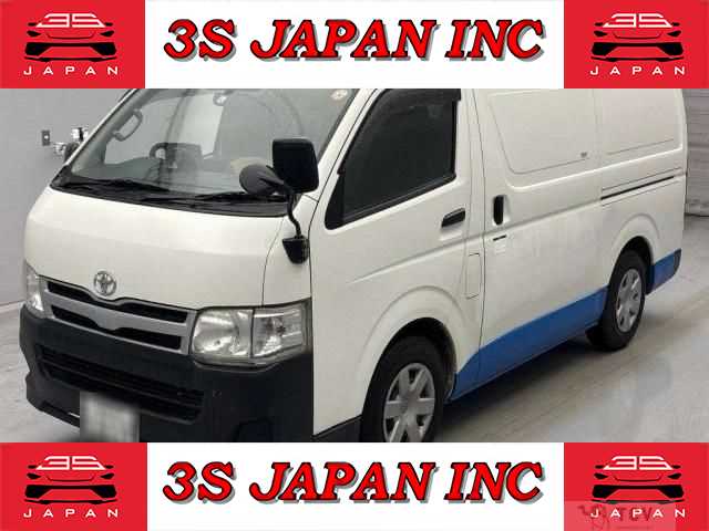 2011 Toyota Regiusace Van