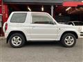2000 Mitsubishi Pajero Mini