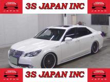 2015 Toyota Crown Majesta