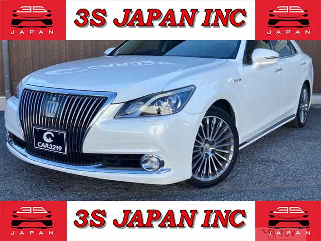 2015 Toyota Crown Majesta
