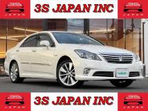 2011 Toyota Crown Hybrid