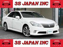 2011 Toyota Crown Hybrid