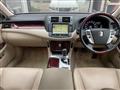 2012 Toyota Crown