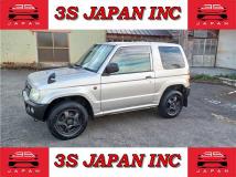 2000 Mitsubishi Pajero Mini