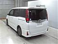 2015 Toyota Noah