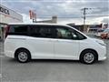 2016 Toyota Noah