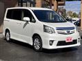 2013 Toyota Noah