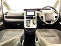 2010 Toyota Noah