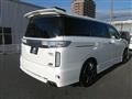 2013 Nissan Elgrand