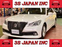 2013 Toyota Crown